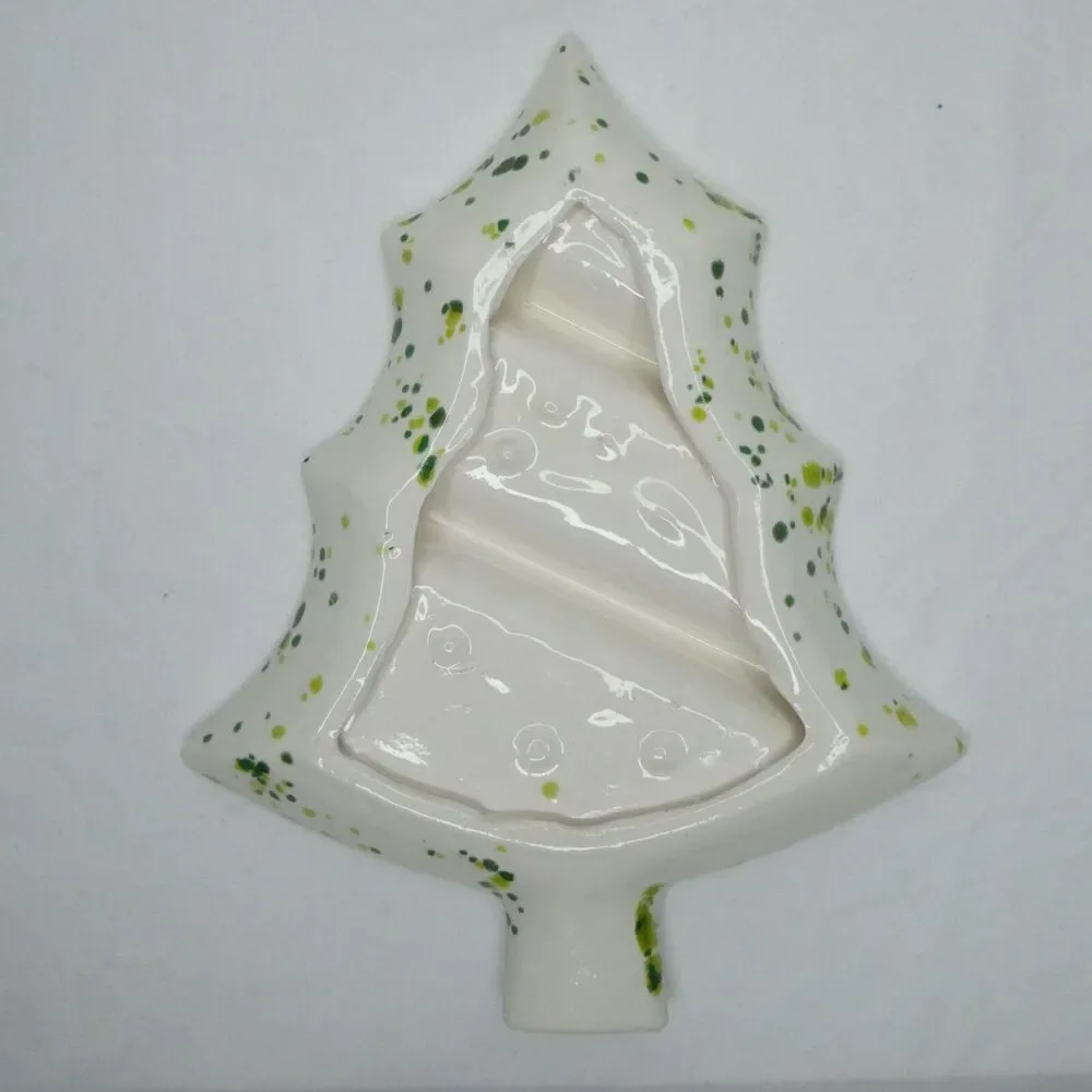Set Speckled Christmas Tree Divided Tray and 8 Napkin Rings Ceramic ONE REPAIRED